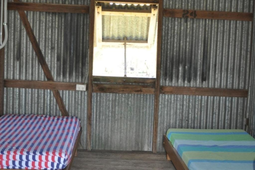 Отель The Woolshed At Jondaryan Экстерьер фото