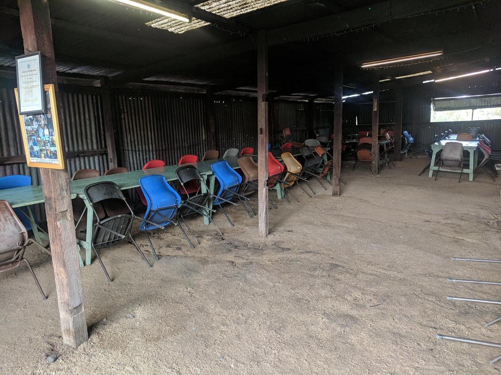 Отель The Woolshed At Jondaryan Экстерьер фото